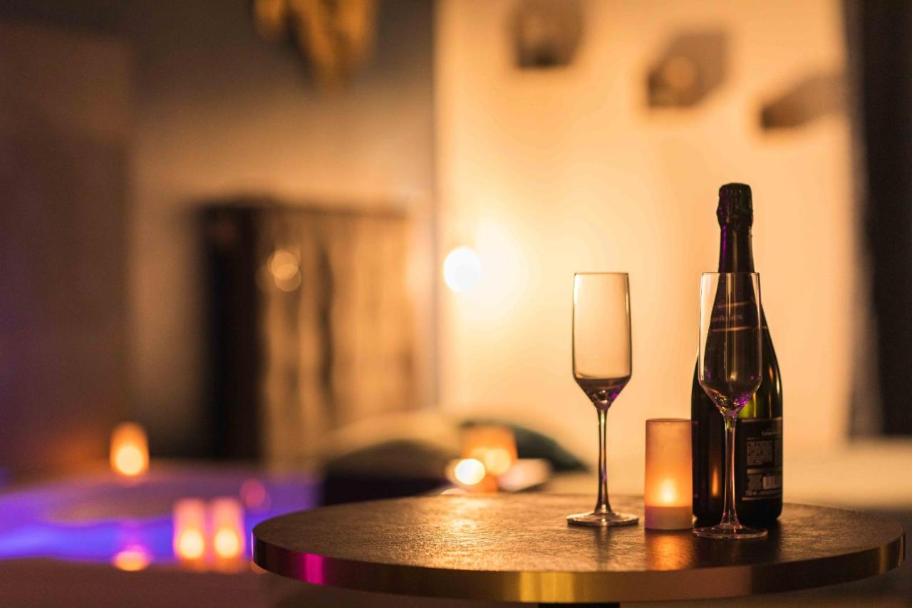 * Spa & Detente # Suite Privee # Tours # Netflix * エクステリア 写真