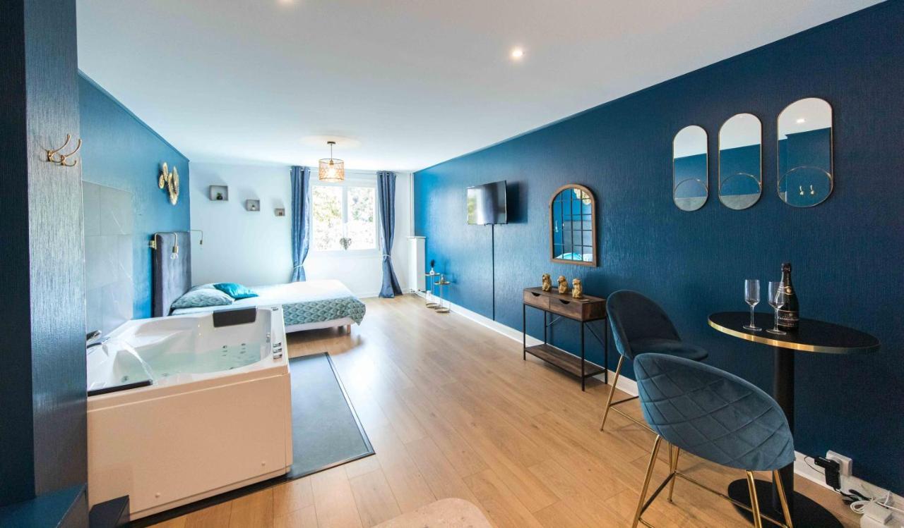 * Spa & Detente # Suite Privee # Tours # Netflix * エクステリア 写真