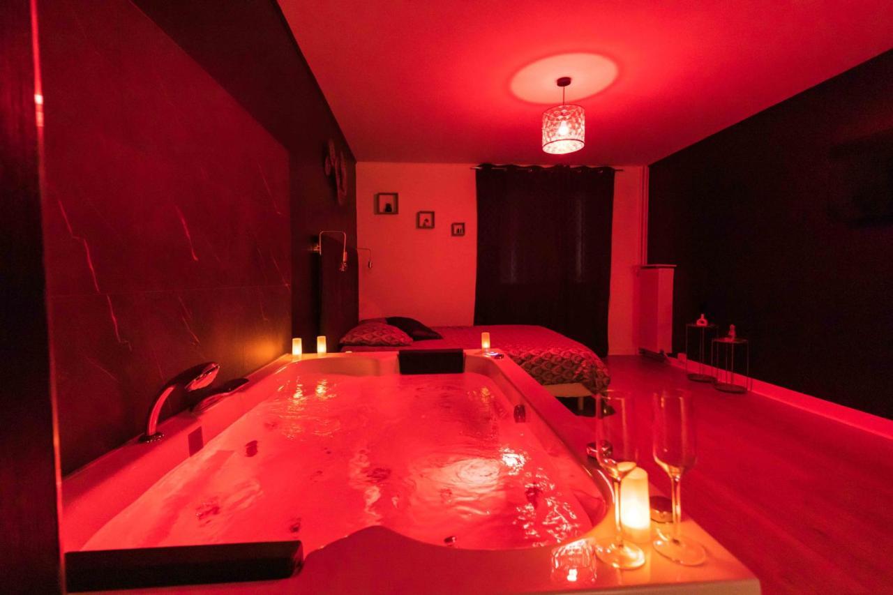 * Spa & Detente # Suite Privee # Tours # Netflix * エクステリア 写真